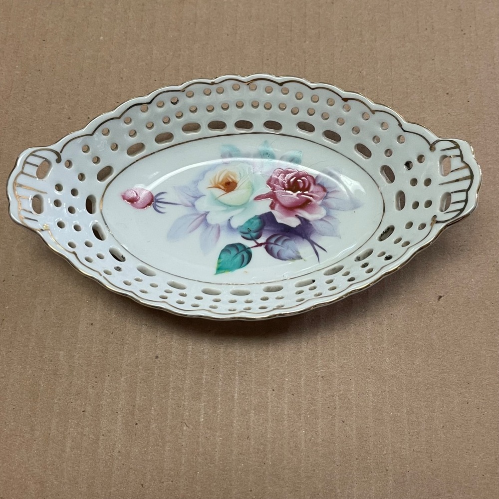 Vintage‎ Japanese Reticulated Floral & Gold Porcelain Candy/Trinket Dish 8"x5"